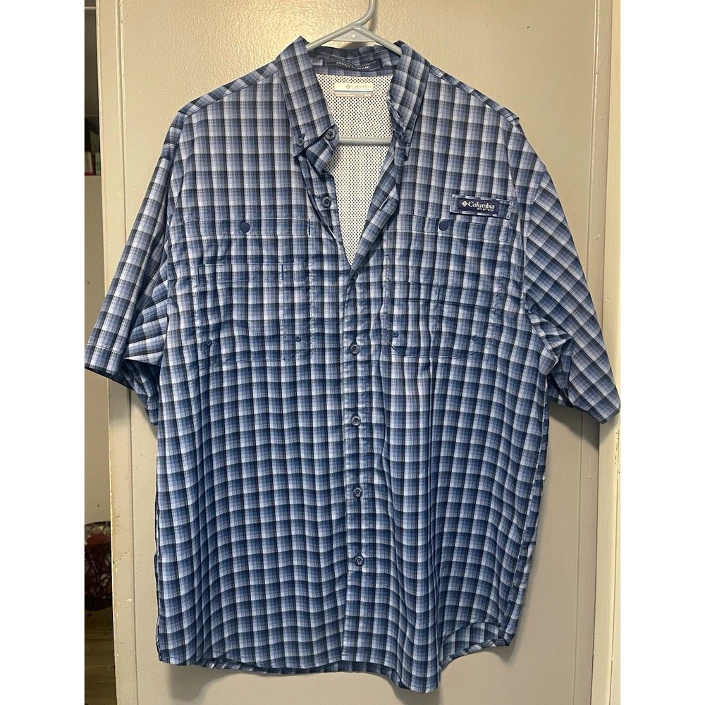 Columbia Super Tamiami Men's M Blue Plaid Button Up Short Sleeve Fishing Pockets